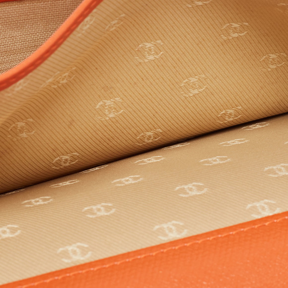 CHANEL Orange Leather CC Flap Continental Wallet - Picture 4 of 8